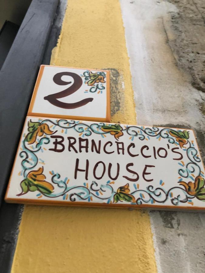 Brancaccio'S House Hotel เนเปิลส์ ภายนอก รูปภาพ